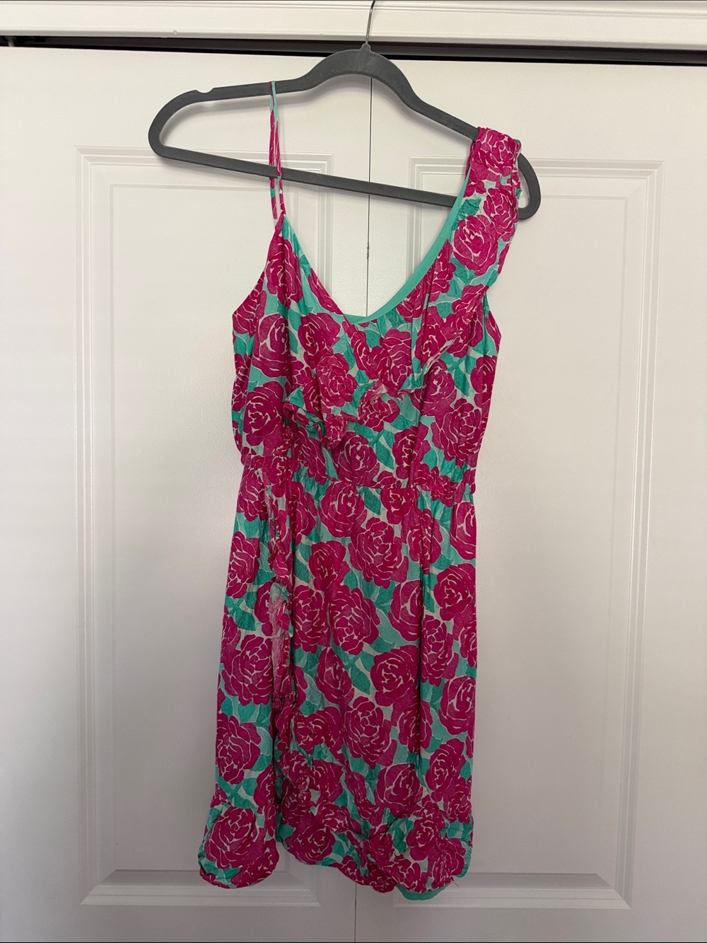 Vineyard Vines 146th Kentucky Derby One-Shoulder Floral Dress in Fuchsia + Teal